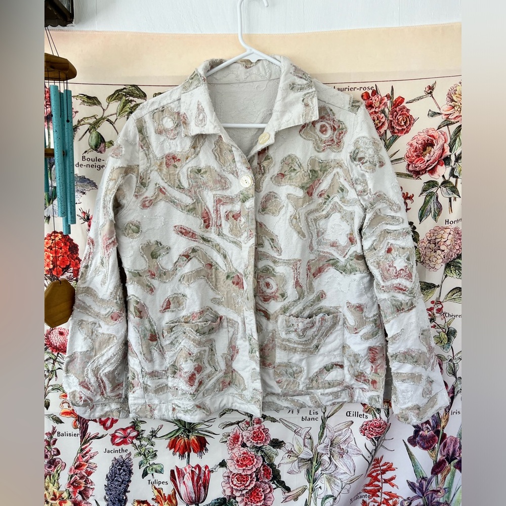 Parsley and sage size M reversible jacket. Embroidered flowers/cream. - Picture 4 of 11